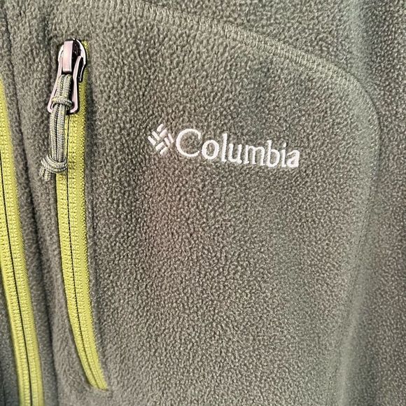 Men’s Army Green Columbia Quarter Zip - Picture 4 of 5
